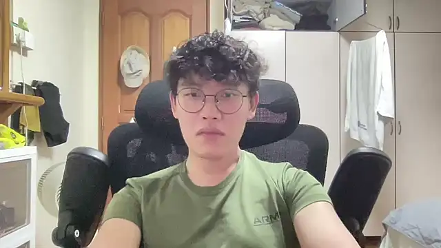 Passionatetwink2 online show from 02.05.26