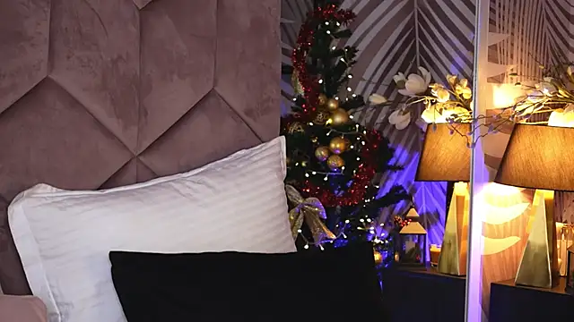 EvaRhea online show from 12.19.25