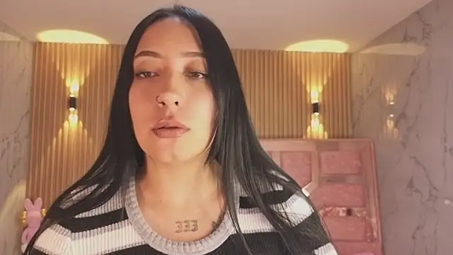 Snapshot of m_eris_s chatting on 01.17.26 m eris s online show from 01.17.26