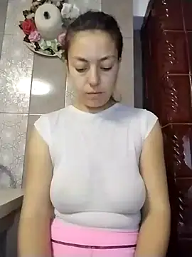 LenaBloomy online show from 10.03.25