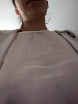 LenaBloomy online show from 10.17.25