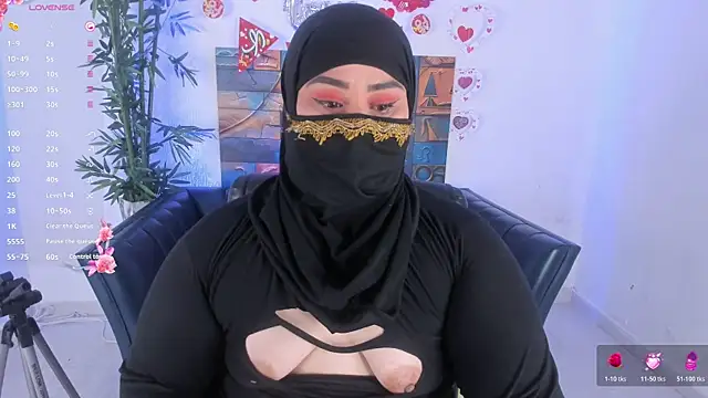 Snapshot of samanee_konn chatting on 05.19.26 samanee konn online show from 05.19.26
