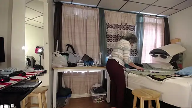 ANALTRAINING4U2 online show from 02.25.25