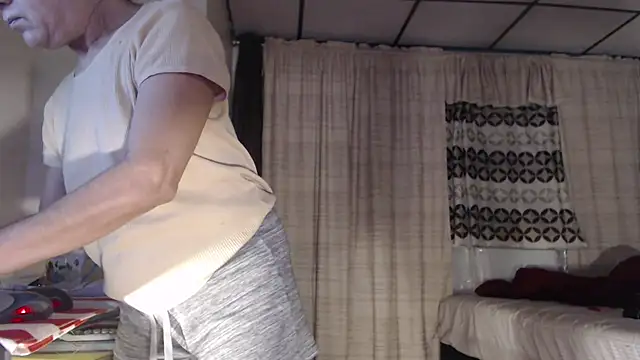 ANALTRAINING4U2 online show from 10.29.25