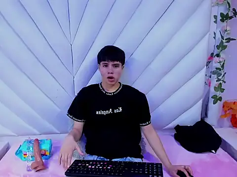 Bruno Cruzz online show from 10.21.25