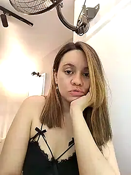 Sky Junne online show from 10.21.25