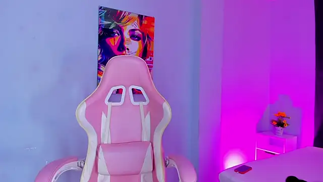 Snapshot of SammyRose_ chatting on 11.10.25 SammyRose online show from 11.10.25