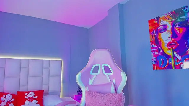 Snapshot of SammyRose_ chatting on 01.06.26 SammyRose online show from 01.06.26