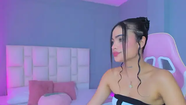 Snapshot of SammyRose_ chatting on 02.05.26 SammyRose online show from 02.05.26