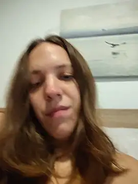 Snapshot of lauflor chatting on 05.29.26 lauflor online show from 05.29.26
