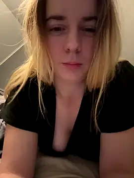 ellieen online show from 10.20.25