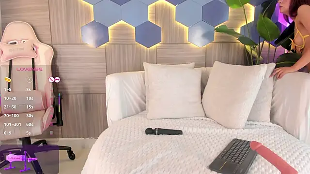 Snapshot of MilaGrace1 chatting on 05.02.26 MilaGrace1 online show from 05.02.26
