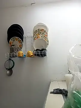 MackMacKenzie online show from 10.18.25