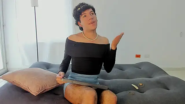 Snapshot of E_R_O_S_ chatting on 10.18.25 E R O S online show from 10.18.25