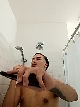 Snapshot of Jadriel23 chatting on 10.05.25 Jadriel23 online show from 10.05.25