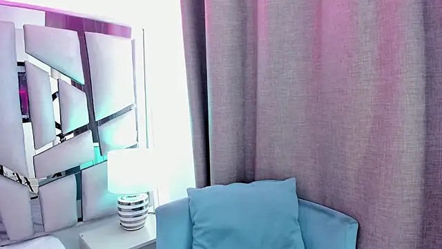 Snapshot of _valeria_saenz_ chatting on 07.13.26 valeria saenz online show from 07.13.26