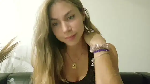 wonderalice31 online show from 09.13.25