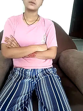 Snapshot of Student_girl2 chatting on 09.15.25 Student girl2 online show from 09.15.25