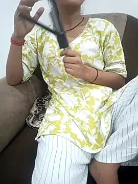 Snapshot of Student_girl2 chatting on 09.26.25 Student girl2 online show from 09.26.25