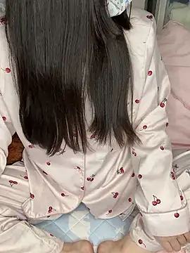 Snapshot of xx_Ojou_xx chatting on 11.02.25 xx Ojou xx online show from 11.02.25