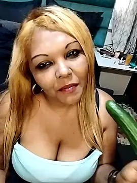 hemilynthomas2467 online show from 12.14.25