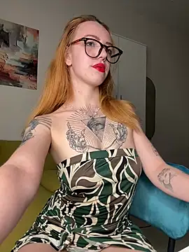 Snapshot of Amore_Mia_ chatting on 06.24.26 Amore Mia online show from 06.24.26