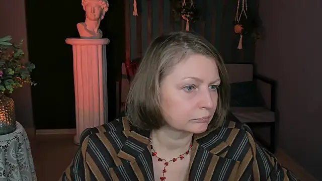 Snapshot of TiffanyBrauny chatting on 09.11.25 TiffanyBrauny online show from 09.11.25