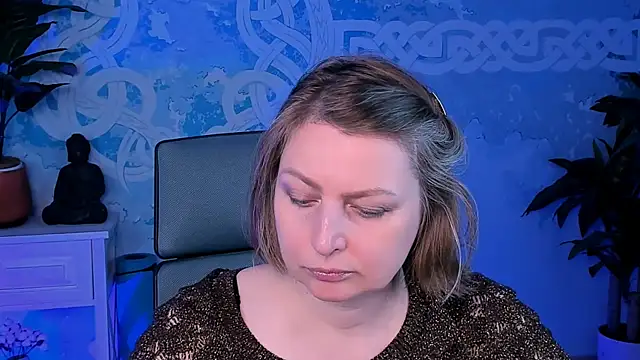 Snapshot of TiffanyBrauny chatting on 09.14.25 TiffanyBrauny online show from 09.14.25