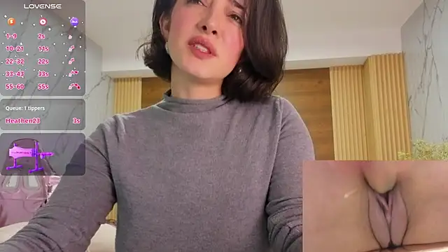 Snapshot of sara_lopez_s chatting on 05.16.26 sara lopez s online show from 05.16.26