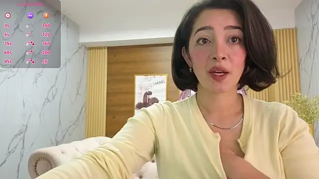 Snapshot of sara_lopez_s chatting on 06.01.26 sara lopez s online show from 06.01.26