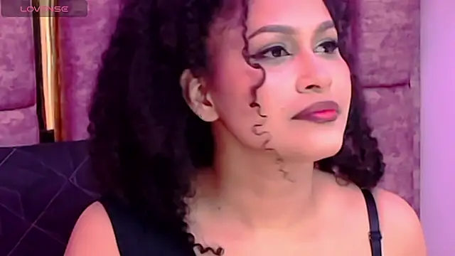 Snapshot of AYSHA_WATSON chatting on 10.11.25 AYSHA WATSON online show from 10.11.25