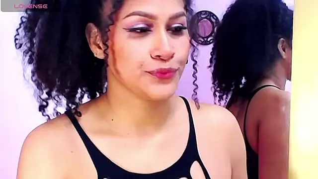 Snapshot of AYSHA_WATSON chatting on 10.14.25 AYSHA WATSON online show from 10.14.25