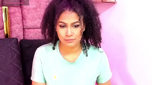 Snapshot of AYSHA_WATSON chatting on 10.15.25 AYSHA WATSON online show from 10.15.25