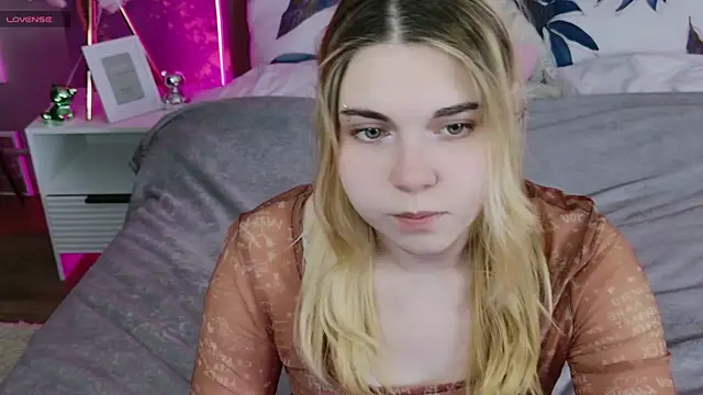 Evie Vall online show from 12.05.25