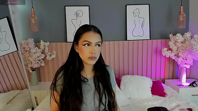 Snapshot of Mila_Hank_ chatting on 02.18.26 Mila Hank online show from 02.18.26