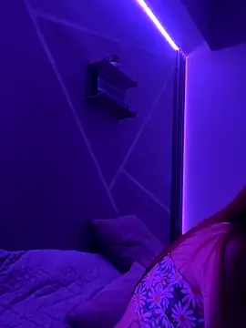 Little ginger online show from 09.28.25