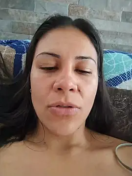 KittyHoleshot87 online show from 03.11.26