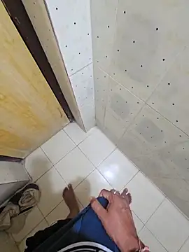 Snapshot of Gamecoc chatting on 10.14.25 Gamecoc online show from 10.14.25