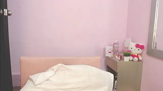 kiity horny  online show from 11.18.25