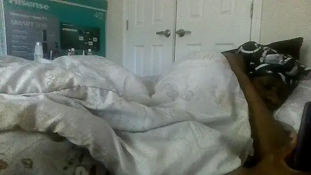 Snapshot of prettymaa chatting on 04.21.26 prettymaa online show from 04.21.26