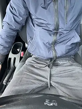 Snapshot of bmwe71 chatting on 02.20.26 bmwe71 online show from 02.20.26