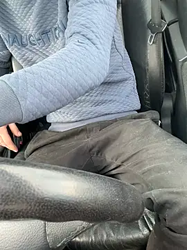 Snapshot of bmwe71 chatting on 03.12.26 bmwe71 online show from 03.12.26