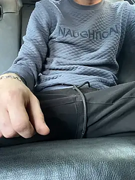 Snapshot of bmwe71 chatting on 03.13.26 bmwe71 online show from 03.13.26