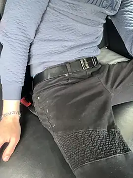 Snapshot of bmwe71 chatting on 04.07.26 bmwe71 online show from 04.07.26