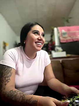 Sophie Dreamss online show from 11.25.25