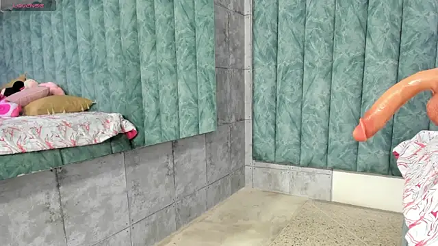 LizzyOlsen online show from 10.30.25