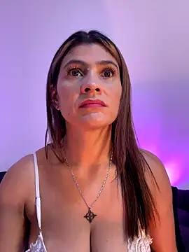 Skarlett 12  online show from 11.24.25