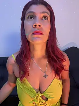 Snapshot of Skarlett_12_ chatting on 05.18.26 Skarlett 12 online show from 05.18.26