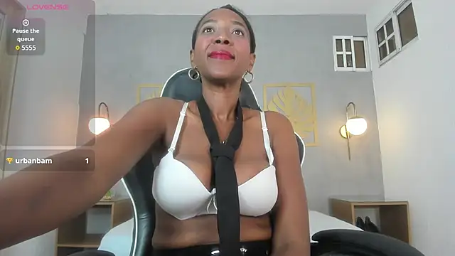 coral15  online show from 09.30.25