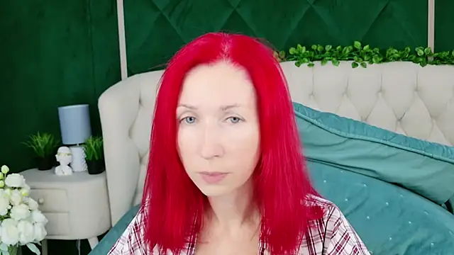 Snapshot of Sofia_Lix chatting on 09.17.25 Sofia Lix online show from 09.17.25